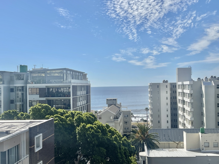 4 Bedroom Property for Sale in Sea Point Western Cape